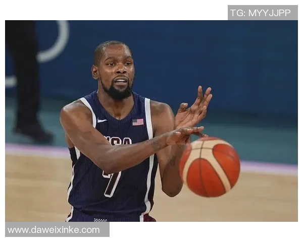 凯文杜兰特:从篮球天才到传奇巨星的奋斗历程与成就解析 凯文杜兰特:从篮球天才到传奇巨星的奋斗历程与成就解析