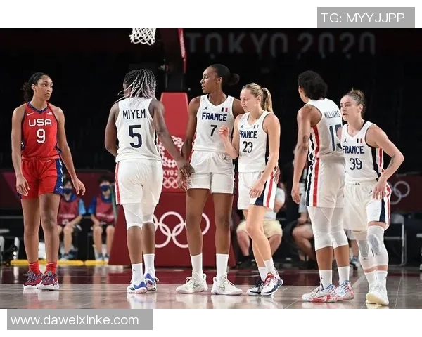 康太阳与风暴的精彩对决比分揭晓,谁能在赛场上笑到最后 康太阳与风暴的精彩对决比分揭晓,谁能在赛场上笑到最后