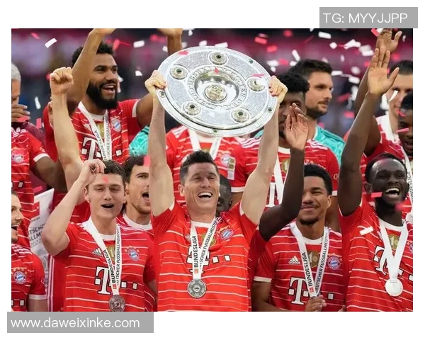 拜仁慕尼黑与汉堡首发阵容揭晓双方战术布局引发期待