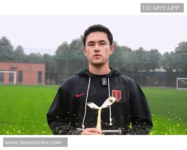 楚阿梅尼的崛起与挑战:一位新星在足球世界的奋斗历程与未来展望 楚阿梅尼的崛起与挑战:一位新星在足球世界的奋斗历程与未来展望