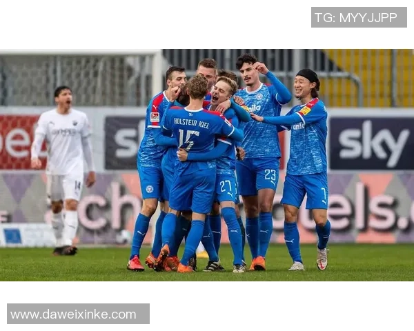 阿甲联赛焦点战科隆竞技迎战豪门河床争夺胜利荣耀